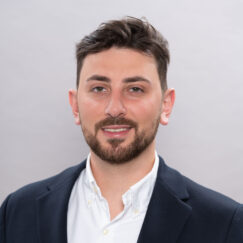 Akin Görün