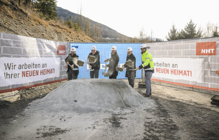 Navis Aufenstein Spatenstich